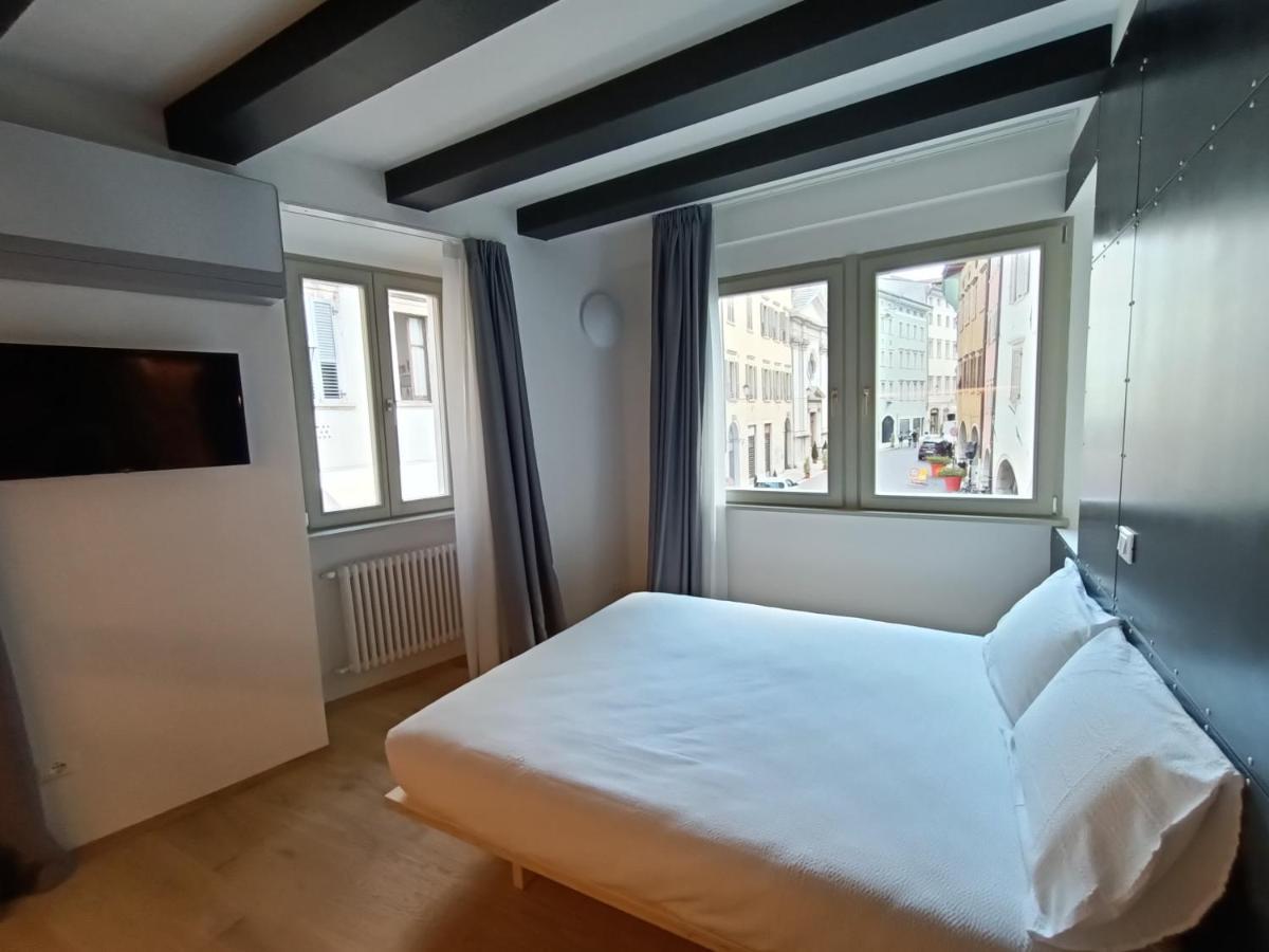 Le Meridiane City Rooms In Тренто Экстерьер фото